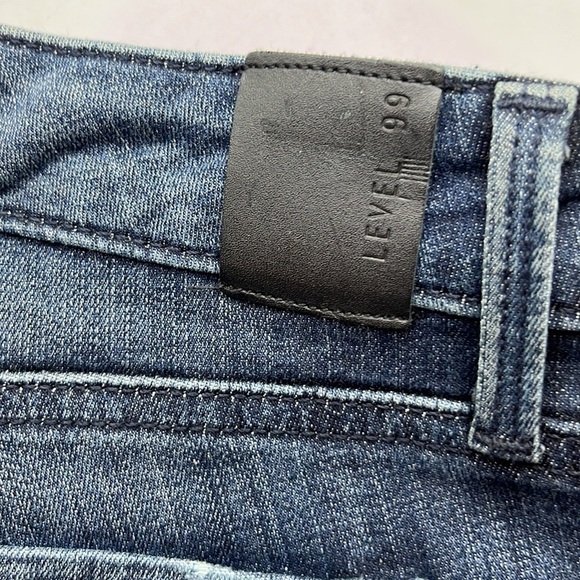 Level 99 Mid Rise Skinny Size 29 - Picture 11 of 16